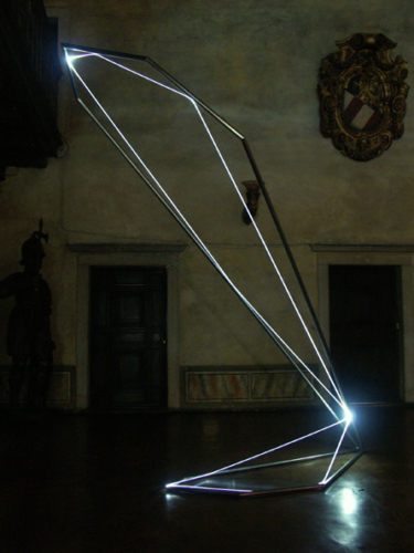 26 CARLO BERNARDINI, States of Lighting 2005, stainless steel, optic fibers, feet h 14x5x3; Gorizia, Castello di Gorizia.