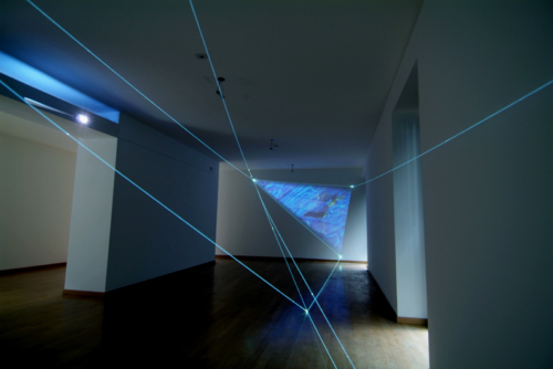 07 CARLO BERNARDINI – MANU SOBRAL, THE FOURTH DIRECTION OF SPACE 2008, Project 2004; Optic fibers, interactive video, sound, feet h 11x20x47. Bruna Soletti Gallery, Milan.