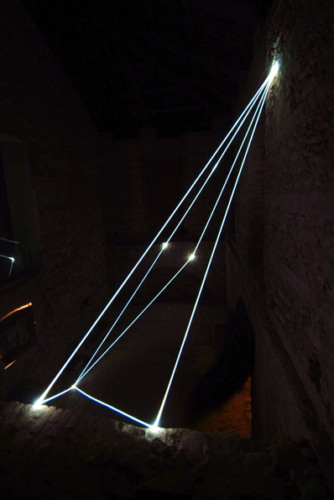 39 CARLO BERNARDINI, SPACE INTERRELATIONS 2008, Fiber optic installation, feet h 22x14x35; Rivara (TO) Castello di Rivara.