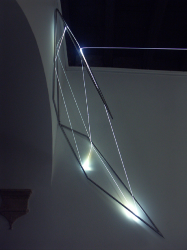 55 Carlo Bernardini, Progressive Code 2010; optic fibers, stainless steele, feet h 4,5x3x2,5; Delloro Arte Contemporanea, Rome.