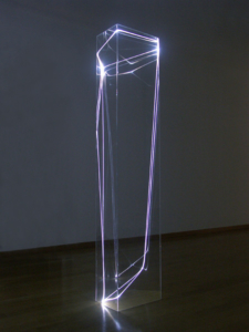 18 CARLO BERNARDINI, Spazi Permeabili 2003, plexiglass, fibre ottiche, cm h 220x50x50 cad. Barbara Behan Gallery, 2004 London.