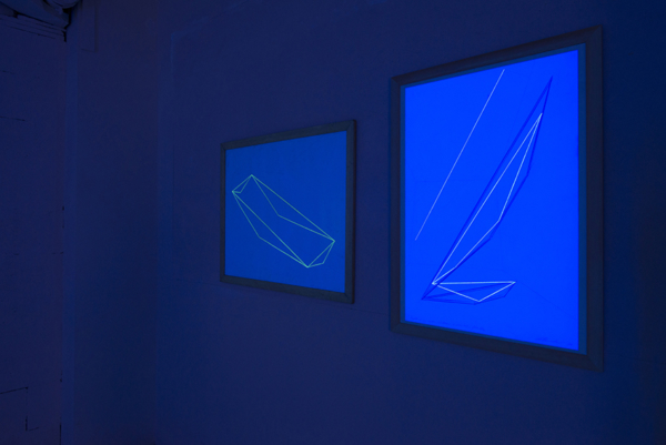 Carlo Bernardini, allestimento per Interazioni – Linee di connessione tra luce e suono. A Pick Gallery 2021, Torino